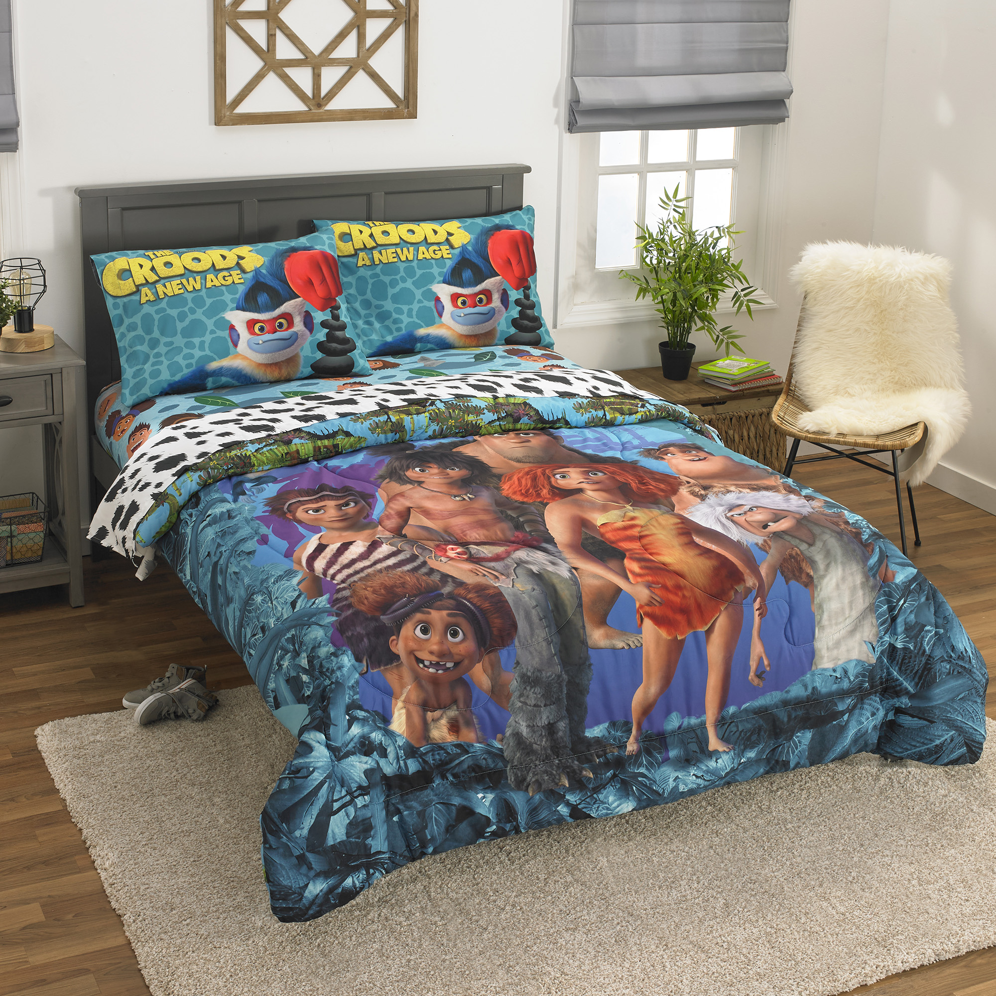 The Croods 2 Kids Full Bed in a Bag, Comforter and Sheets, Blue, DreamWorks