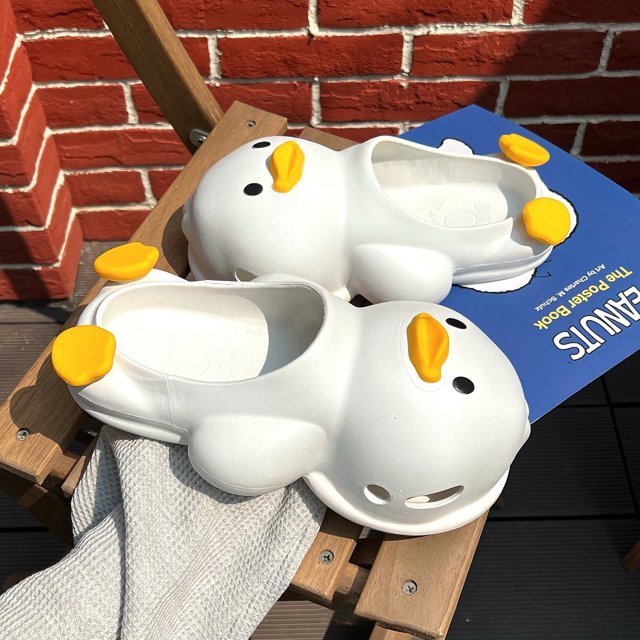 Zapatillas de playa, zapatillas de pato de dibujos animados, sandalias de dibujos animados para mujer, zapatillas de PVC, rendimiento sólido