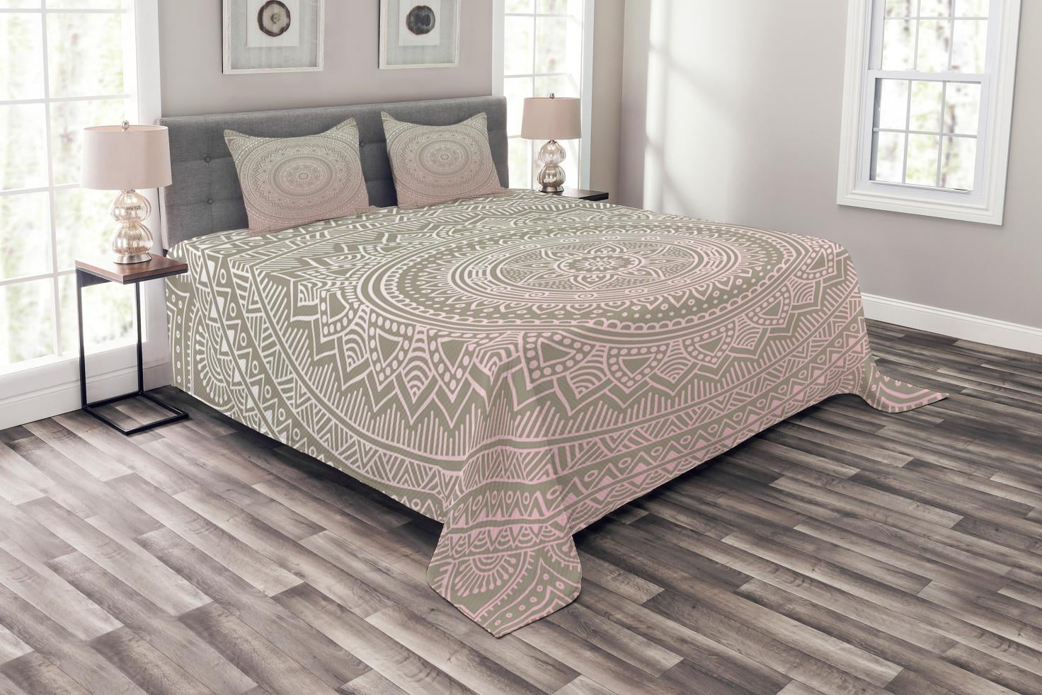 Mandala Bedspread Set, Floral Mandala Design with Ethnic Themes Native