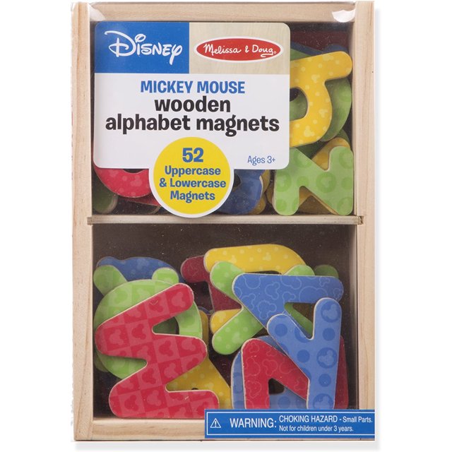 Melissa & Doug Disney Mickey and Friends Imanes de alfabeto de madera - 52 letras mayúsculas y minúsculas