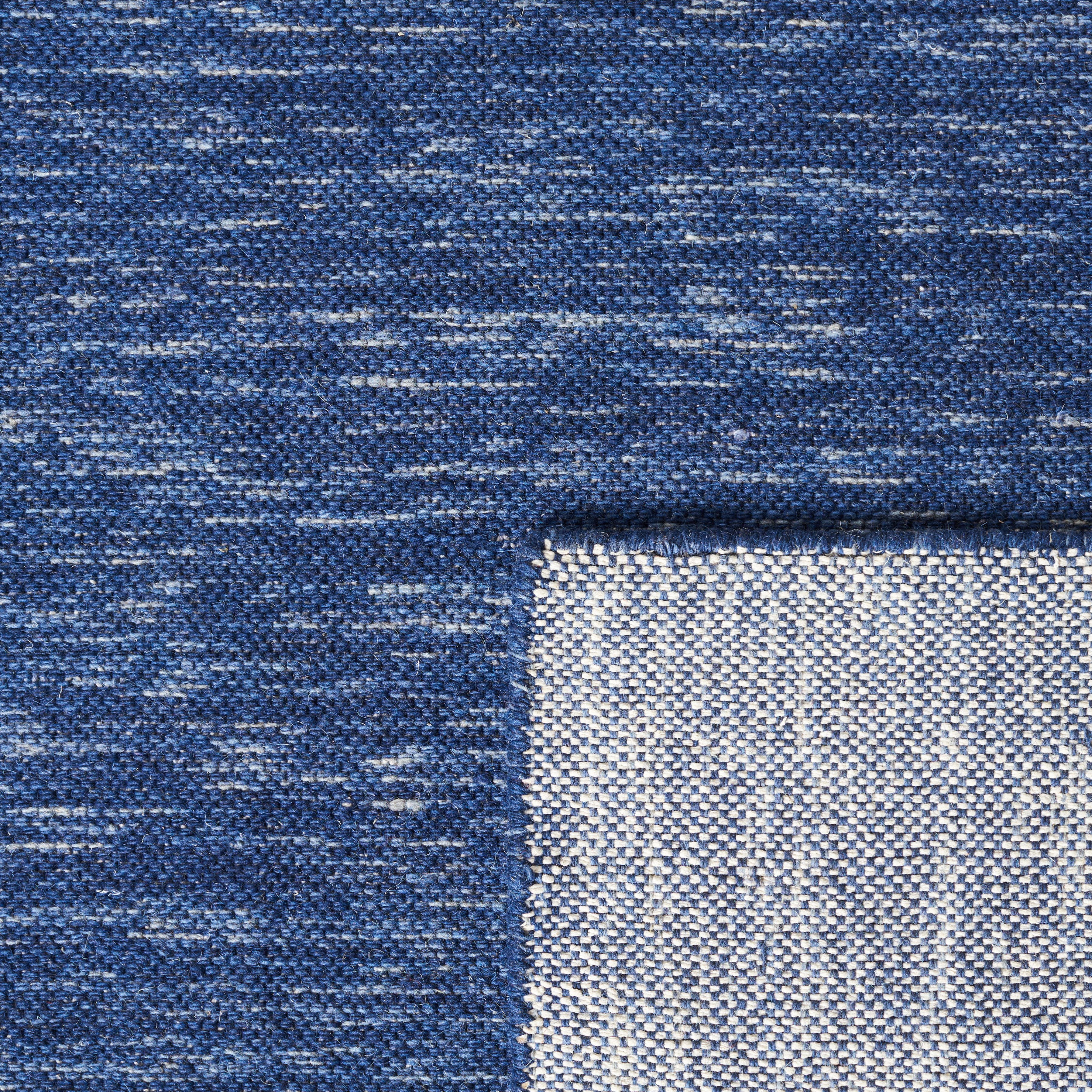 SAFAVIEH Kilim Roderick Solid Area Rug, Navy/Blue, 6' x 6' Square