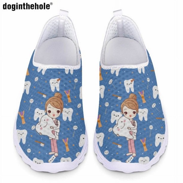 Nuestras zapatillas para correr están hechas de material EVA de alta calidad como suela. Adopta el diseño de malla superior, que puede ampliar las características agradables para la piel y transpirabl