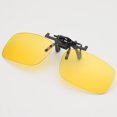 thumbnail image 1 of Gafas de visión nocturna polarizadas con clip Gafas de sol UV-400 para usar sobre gafas graduadas para conducir de noche..., 1 of 3
