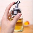 thumbnail image 2 of Botellas dispensadoras de aceite de vidrio, 2 uds., almacenamiento a prueba de fugas for aceite, vinagre y condimentos, perfectas for cocina, barbacoa, camping y picnics, 2 of 3
