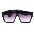 thumbnail image 4 of Gafas de sol cuadradas Nikou de gran tamaño con montura negra y lentes violeta y gris degradado con protección UV, 4 of 15