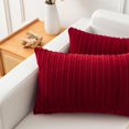 thumbnail image 4 of Funda de almohada decorativa K KEVIN TEXTILE de pana de 30 x 50 cm, juego de 2, 4 of 9