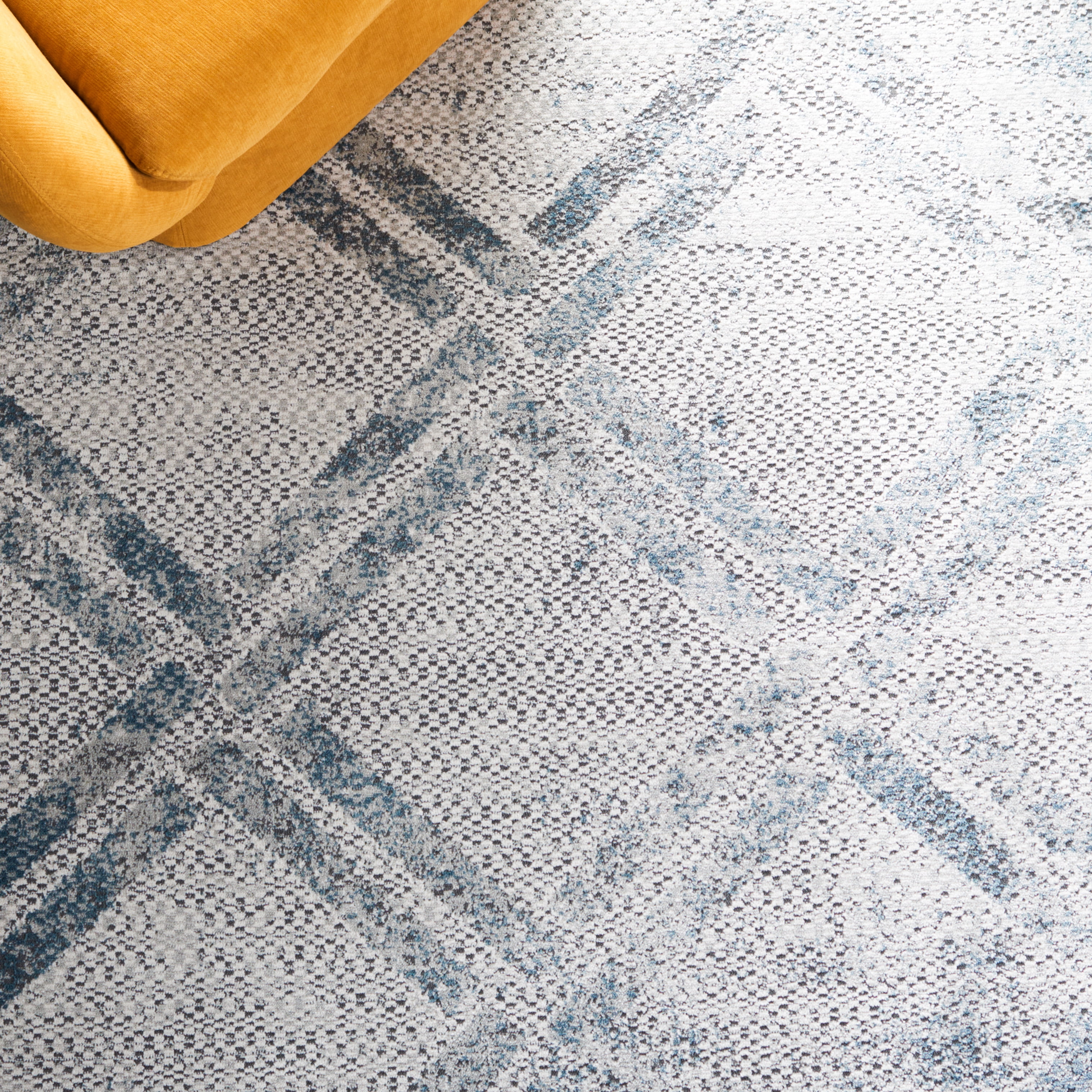 SAFAVIEH Vogue Warwick Geometric Area Rug, Grey/Blue, 4' x 6'