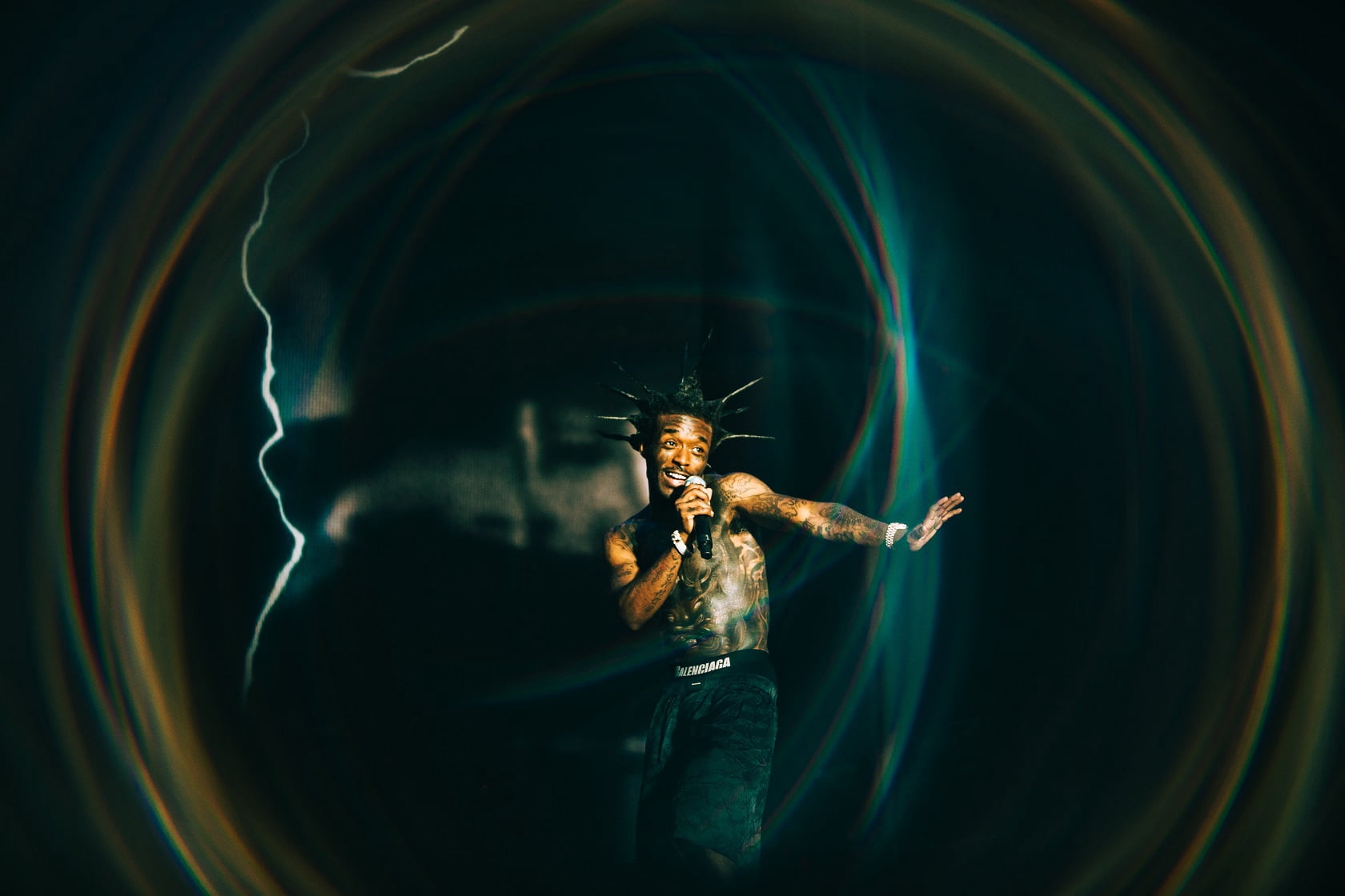 Lil Uzi Vert - Pink Tape (Walmart Exclusive) - Music & Performance