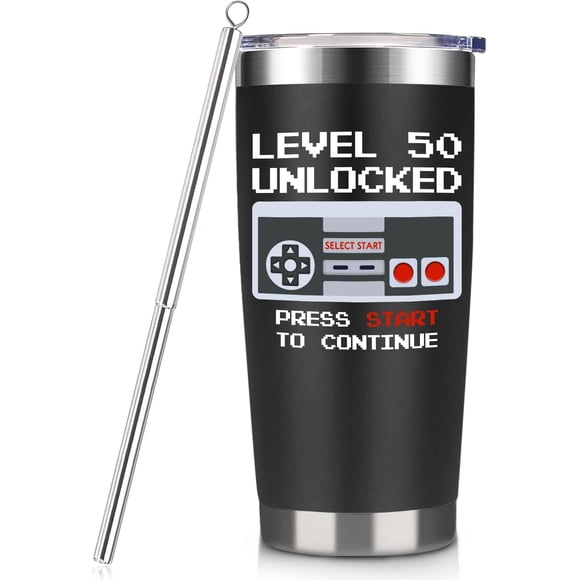Cadeaux de 50e Anniversaire Hommes Cadeaux d'Anniversaire pour Lui 20oz Niveau 50 Gobelet à Vin Déverrouillé Cadeaux pour Amateurs de Jeux Vidéo Mari Petit Ami Ados Garçons Cadeaux d'Anniversaire Fête de Noël Tasse de Voyage Noire avec Paille