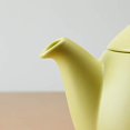 thumbnail image 2 of FORLIFE Dew Teapot with Basket Infuser, Lemon Grass, 32 oz/946ml, 2 of 4