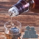 thumbnail image 4 of Set de regalo de Whiskey Stones de 9 • Piedras reutilizables para enfriar con bolsa de terciopelo • Sabor natural sin diluir • Para licores y bebidas, 4 of 6