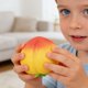 thumbnail image 3 of Juguete Antiestrés Realista con Forma de Melocotón: Pelota Antiestrés de Crecimiento Lento, Juguete de Frutas Suave y Apretable para Niños y Adultos, Juego Sensorial Portátil para El Hogar, La Oficin, 3 of 7