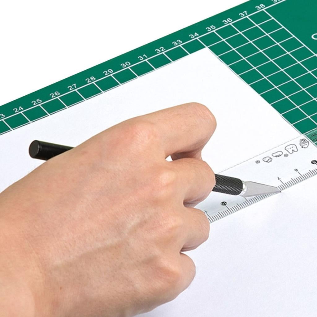 Giaone 2Pieces Waterproof Foldable Rotating Cutting Mat Folding Work Mat Suitable for Jewelry Craft Applications