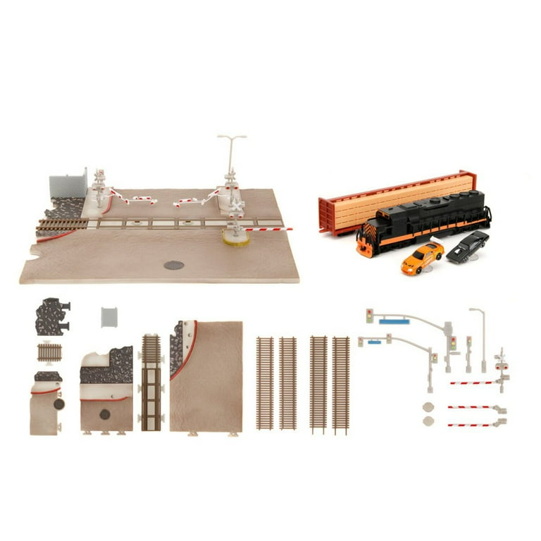 ミニカー NANO SCENE FAST &amp; FURIOUS FINAL RACE w/2 Amazon.com: Fast & Furious Final Race Train Nano Scene & 2
