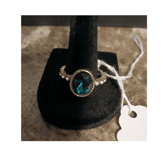 Devine Angel Finds Round Emerald Ring, Size 7