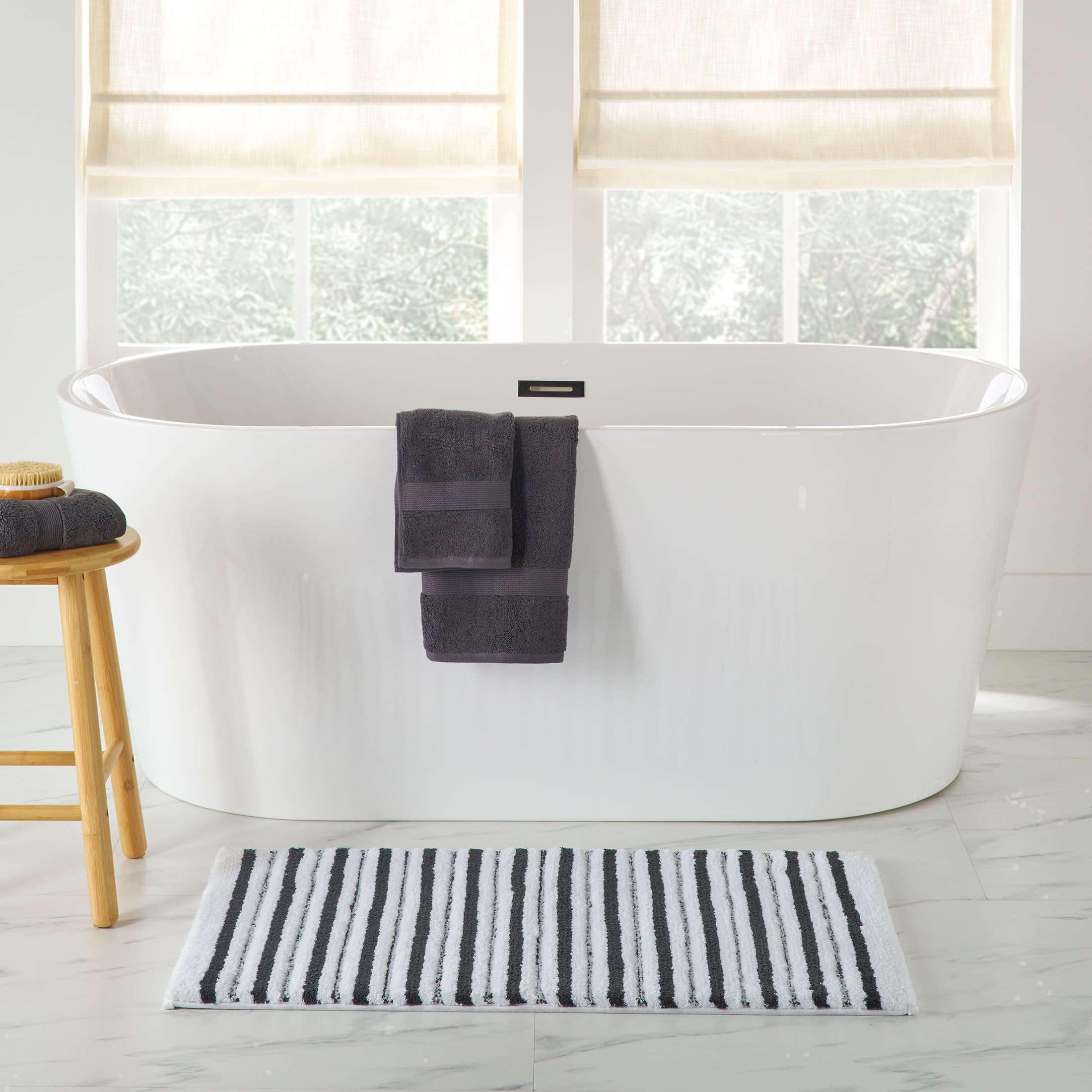 Better Homes & Gardens Signature Soft Tufted Stripe Bath Rug, Gray Shadow & White, 20" x 34"