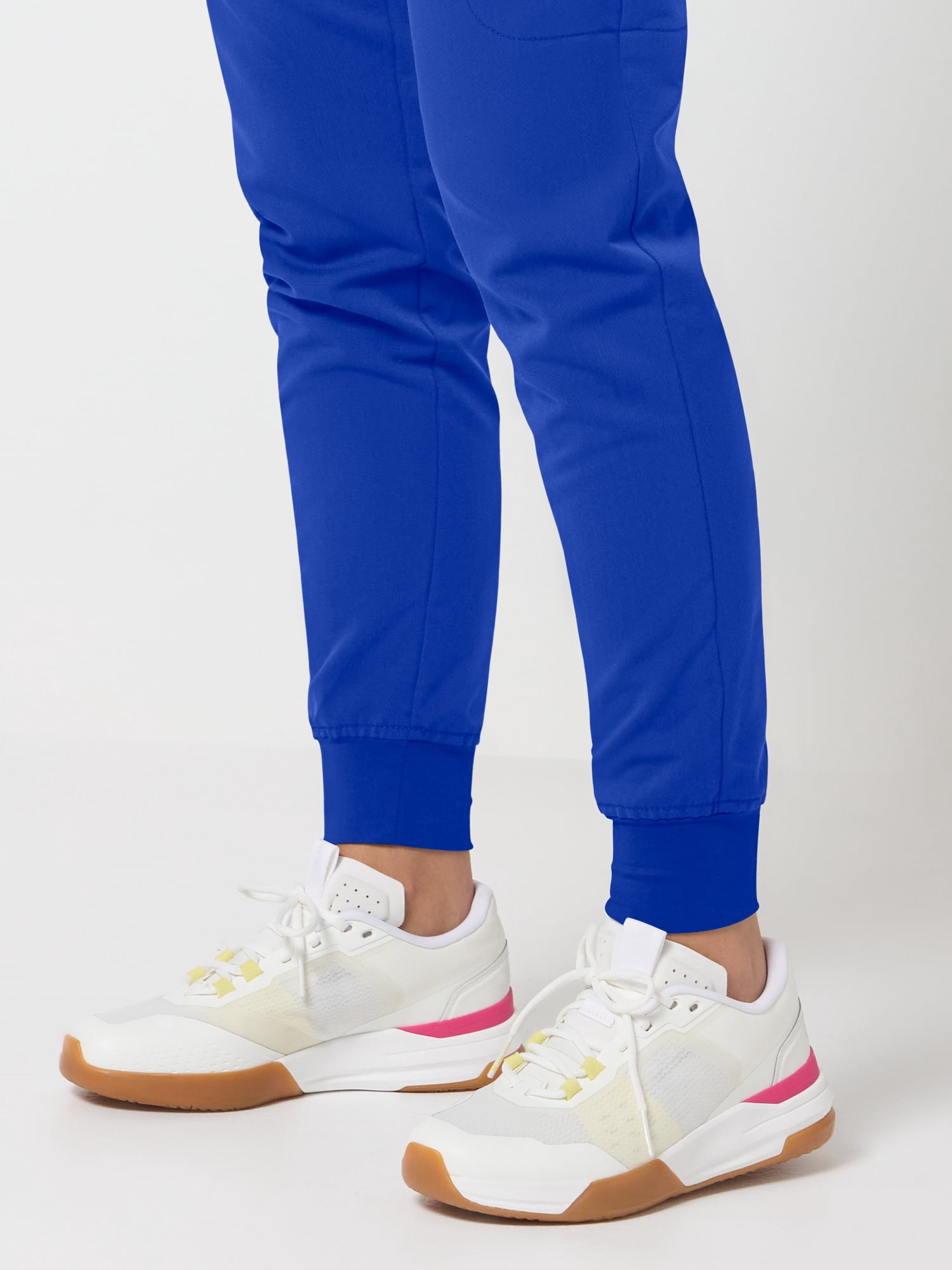 Scrubstar Ultimate Women’s Petite Antimicrobial Cargo Jogger Scrub Pant, Sizes XS–XL