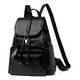 thumbnail image 1 of Mochila Impermeable Antirrobo De Cuero Negra, 1 of 4