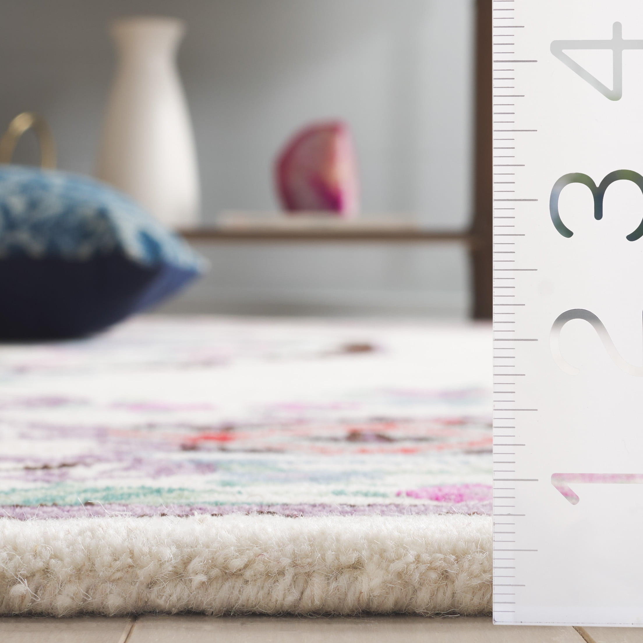 SAFAVIEH Bellagio Chandler Floral Wool Area Rug, Ivory, 2' x 3'