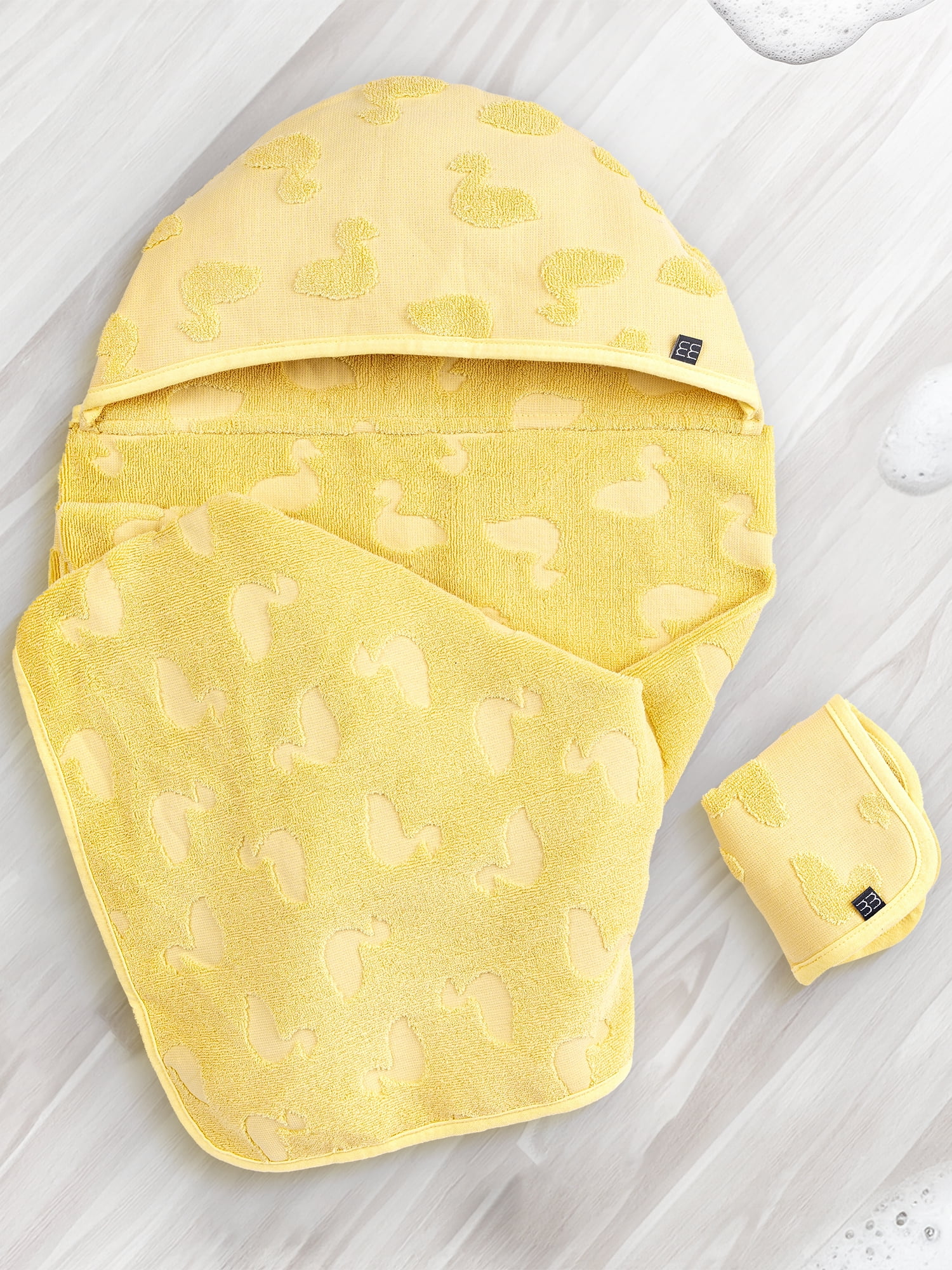 Modern Moments By Gerber Gender Neutral Hooded Towel and Washcloth Gift Set, 2-Piece, One Size