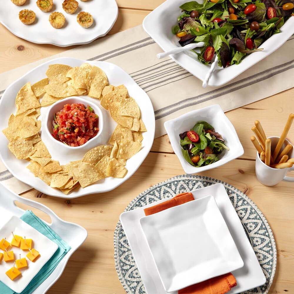 Q Squared Ruffle Melamine Round Platter - Thumbnail 4