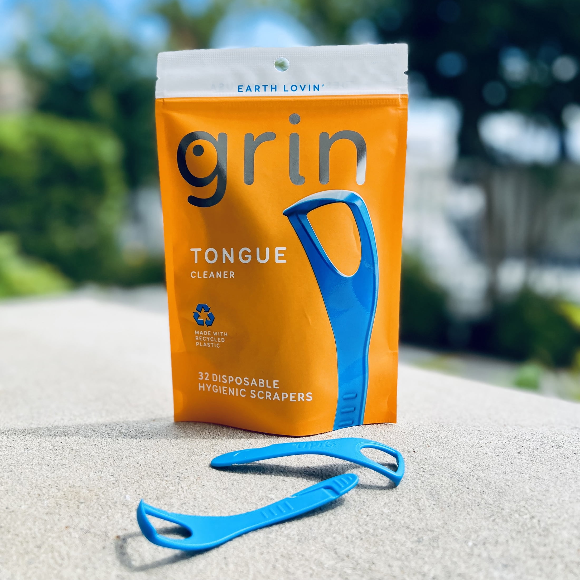 Grin Tongue Cleaner - 32 ct - Disposable, Hygienic Scraper, Made with Recycled Plastic, Safe Fold-Back Pick, Promotes Fresh Breath