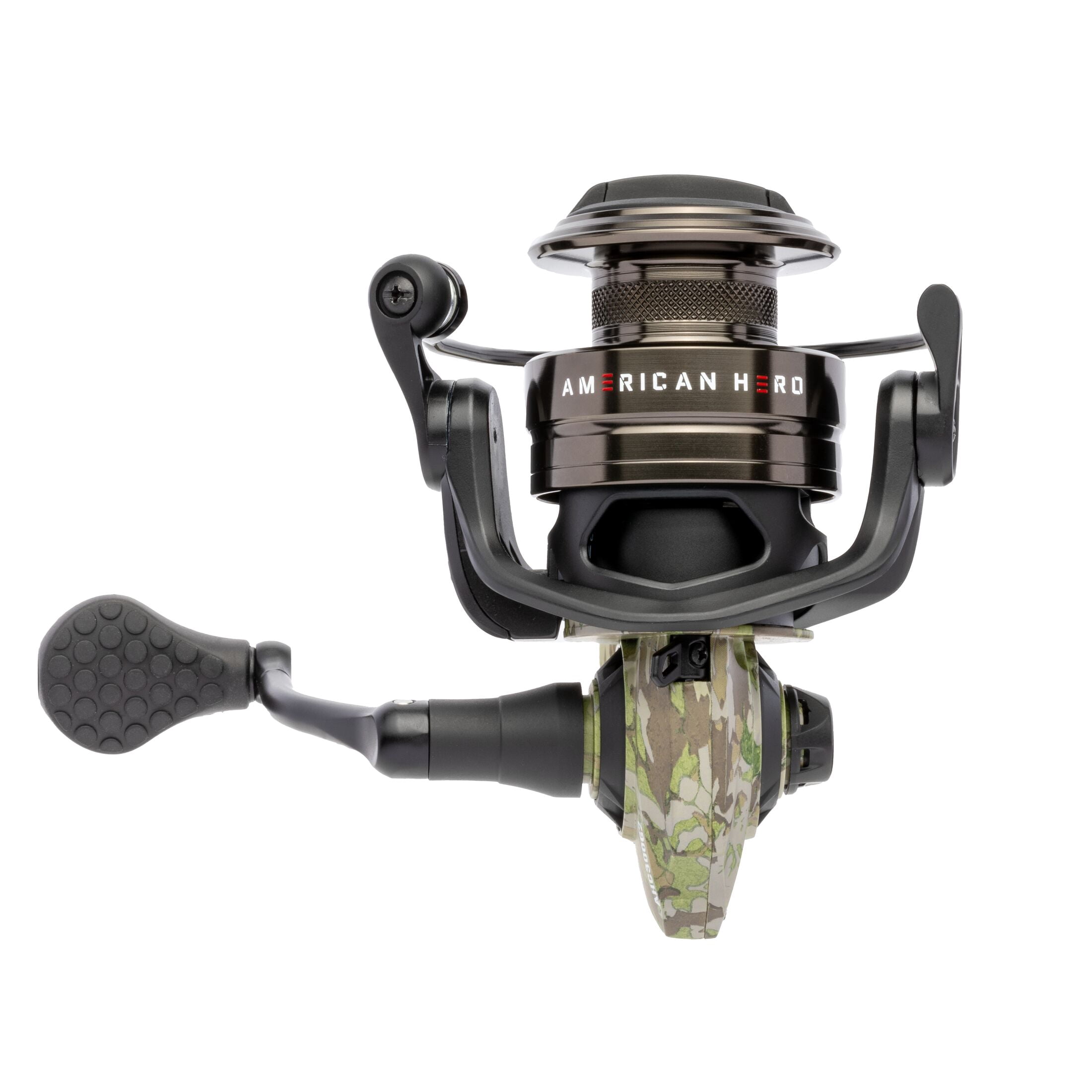 Lew's American Hero Camo Spinning Fishing Reel, Size 300 Reel