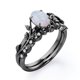 thumbnail image 3 of JeenMata Anillo de Novia con Diseño de Hojas Filigrana Art Déco Milgrain, Ópalo Welo de Corte Ovalado de 1,5 Quilates y Moissanita, Chapado en Oro Negro de 18 K sobre Plata, 3 of 6