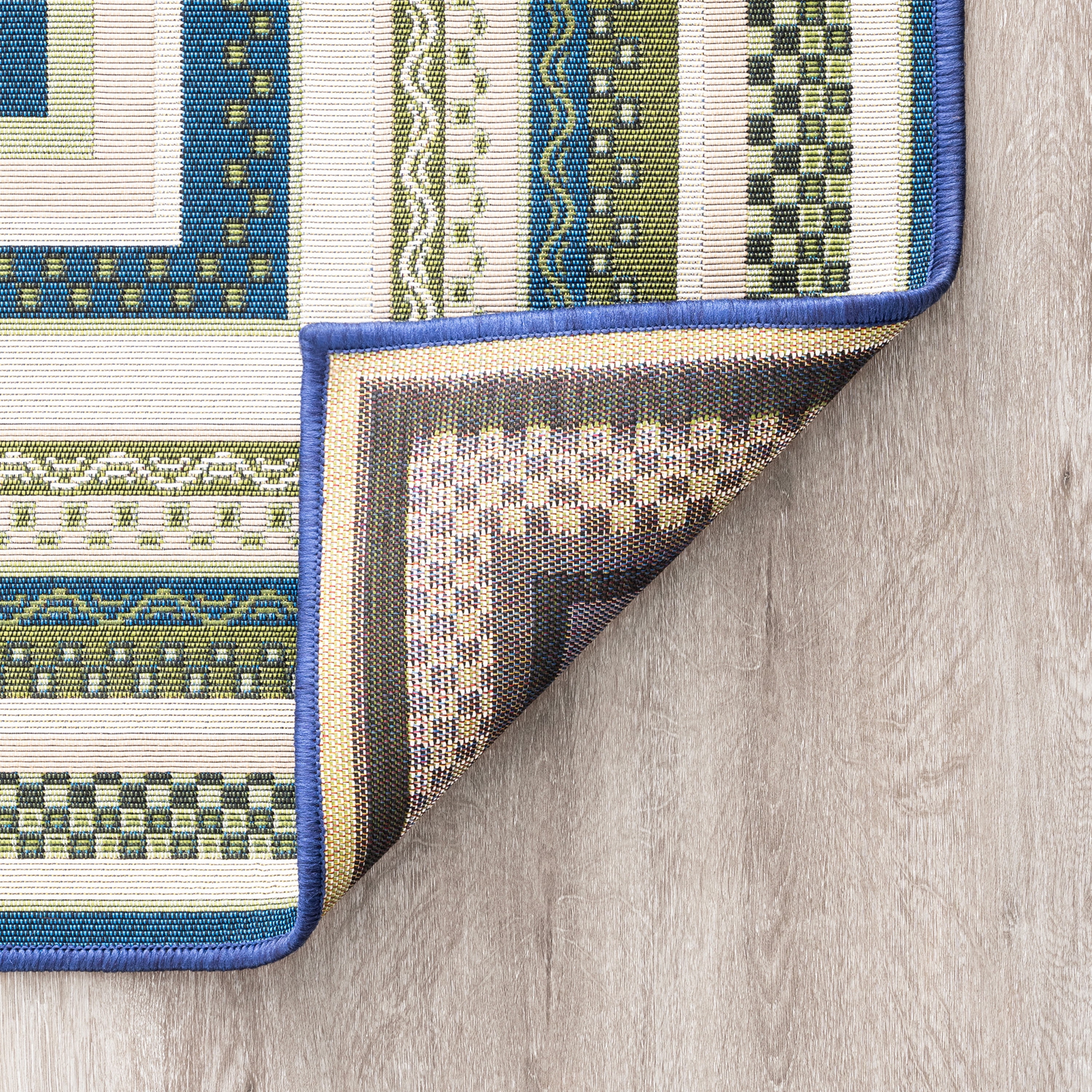 Stunning Contemporary 2' x 3' Green and Blue Polypropylene Outdoor Area Rug
