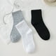 thumbnail image 5 of Calcetines blancos para parejas, de caña media, para exteriores, de baloncesto, de caña alta, elásticos, informales, de caña corta, para barco, de color liso, estilo universitario, 5 of 6