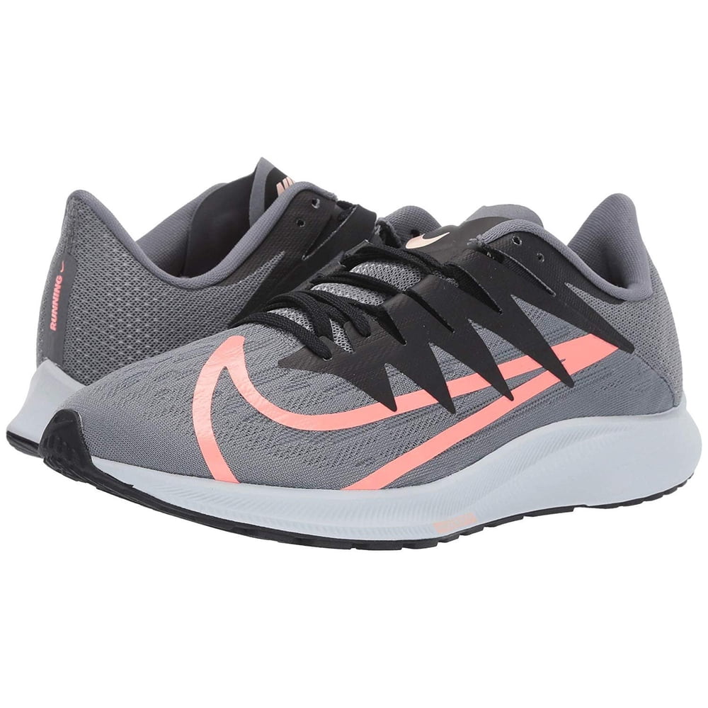zoom rival fly sneakers