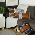 thumbnail image 2 of Housse de Coussin Décorative en Faux Cuir Vegan, 2 of 3