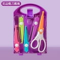 thumbnail image 1 of Juego de tijeras 5 en 1 para manualidades infantiles | Tijeras seguras para perforar papel y hacer encaje | 5 cuchillas decorativas reemplazables | Herramienta de arte portátil para proyectos, 1 of 1