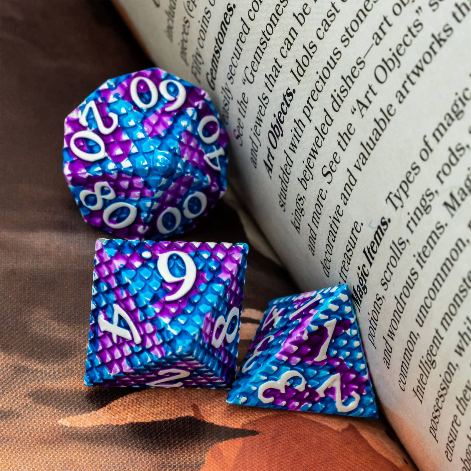 Cusdie 7PCS/Set DND Metal Dice, Dragon Scale Metal Dice Set, Polyhedral Dice Set, for Role Playing Game D&D Dice MTG Pathfinder