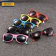 thumbnail image 2 of Los nuevos vidrios anti-ULTRAVIOLETA del bebé de las gafas de sol del silicón al por mayor del punto del fabricante polarizaron, 2 of 6