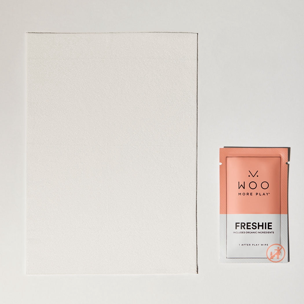 Woo More Play Freshies: All-Natural Feminine Intimate Wipes - 20 pack