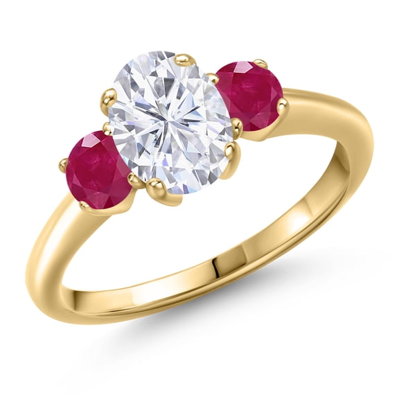 Gem Stone King 10K Yellow Gold White Moissanite and Red Ruby Engagement Ring for Women | 2.20 Cttw | Oval 8X6MM | Gemstone Birthstone | Size 8