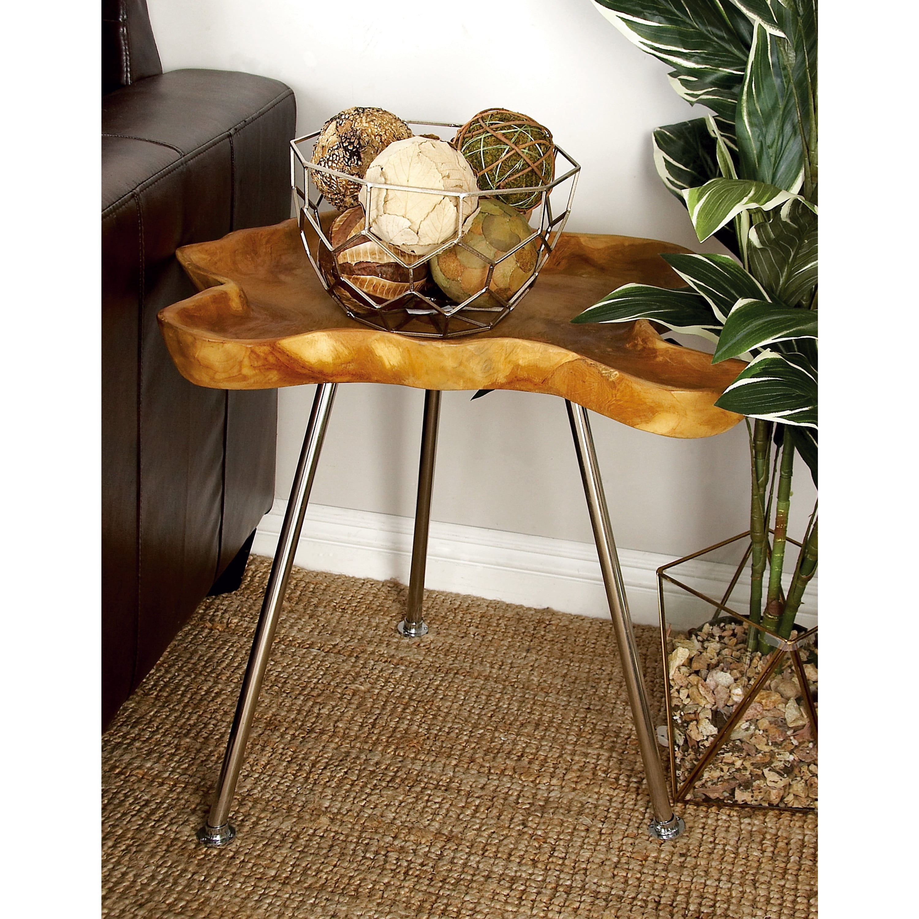 DecMode 27" x 22" Brown Teak Wood Live Edge Top Accent Table with Silver Metal Tripod Legs, 1-Piece