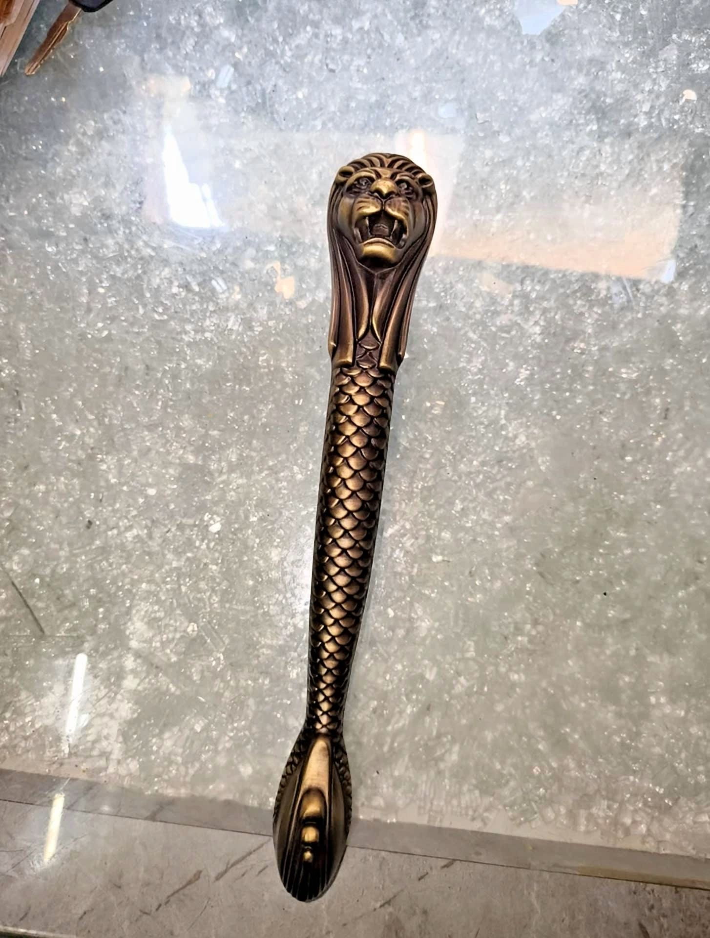 Global Antiques Set of 2 Antique Brass Lion Head Main Door Handle Pulls Decorative Vintage Style Hardware for Doors