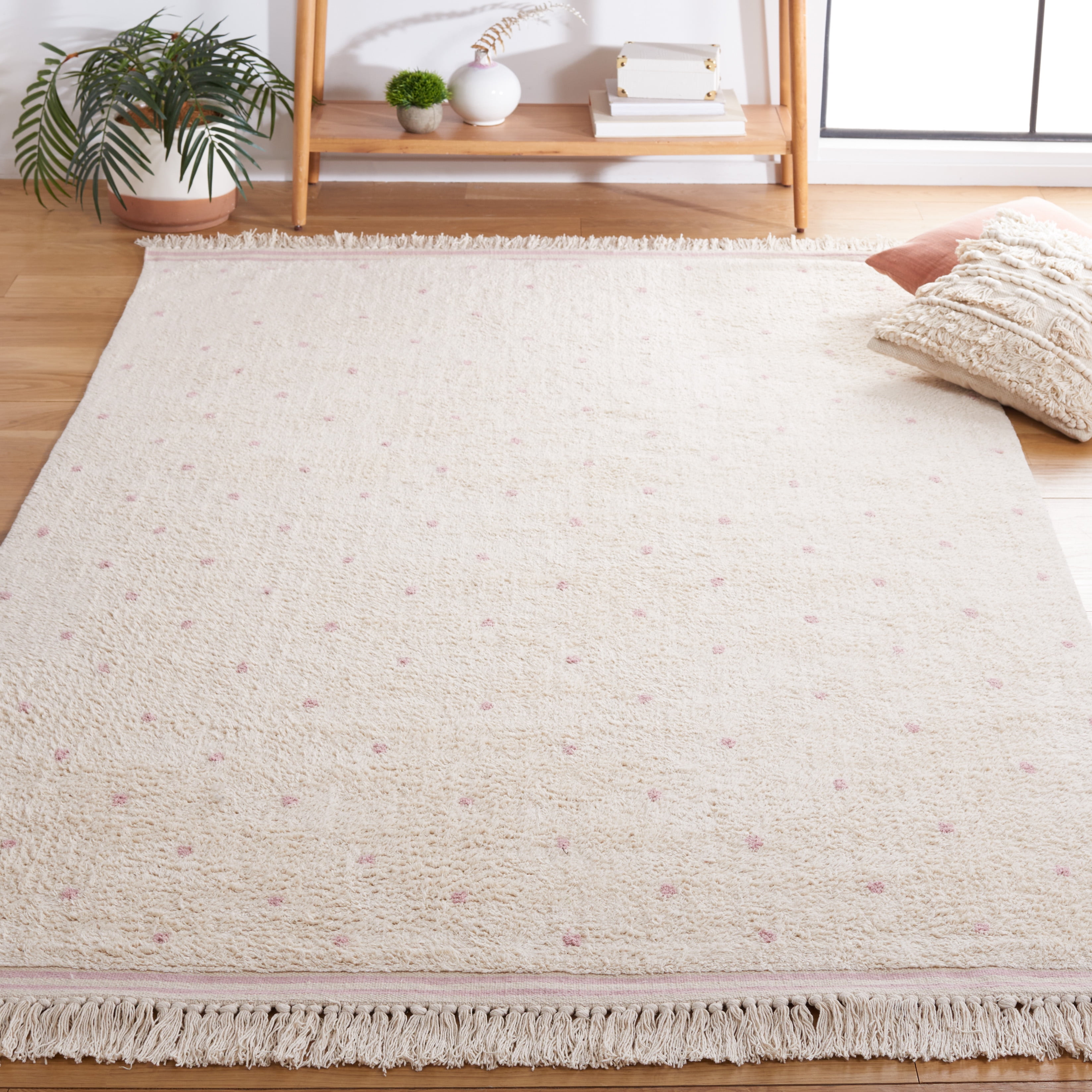 SAFAVIEH Easy Care Leptis Polka Dots Area Rug, 4' x 6', Ivory/Pink