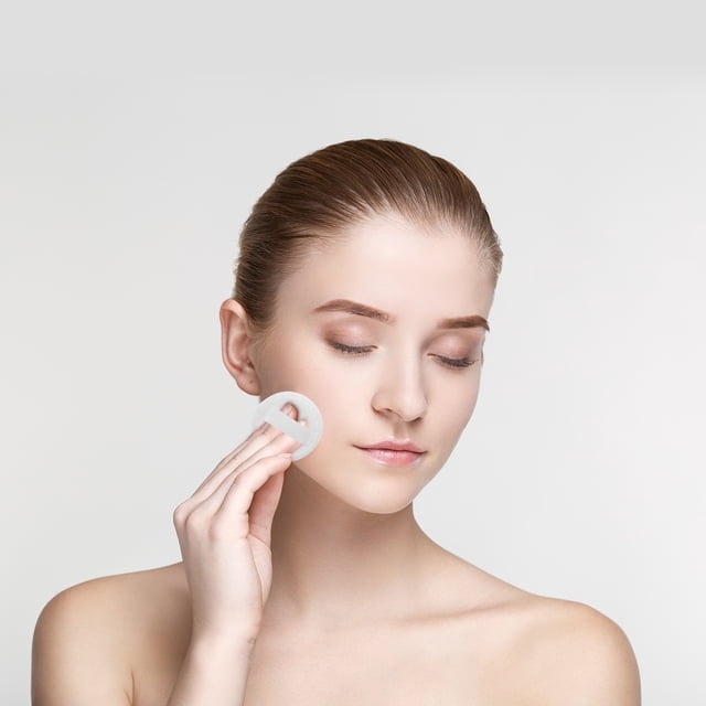 SHINYPASING 12Set Small Rounded White Cotton Makeup for Even Powder Distribution and Touch-ups 4.5x4.5x0.3in