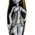 thumbnail image 4 of Monster High Reel Drama Cleo De Nile Collector Doll in Black and White, Reproduction with Poster, 4 of 6