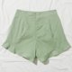 thumbnail image 2 of Mujeres ruffle hem shorts cintura alta casual suelta color puro piernas anchas pantalones cortos de moda para verano hogar al aire libre viajes, 2 of 7