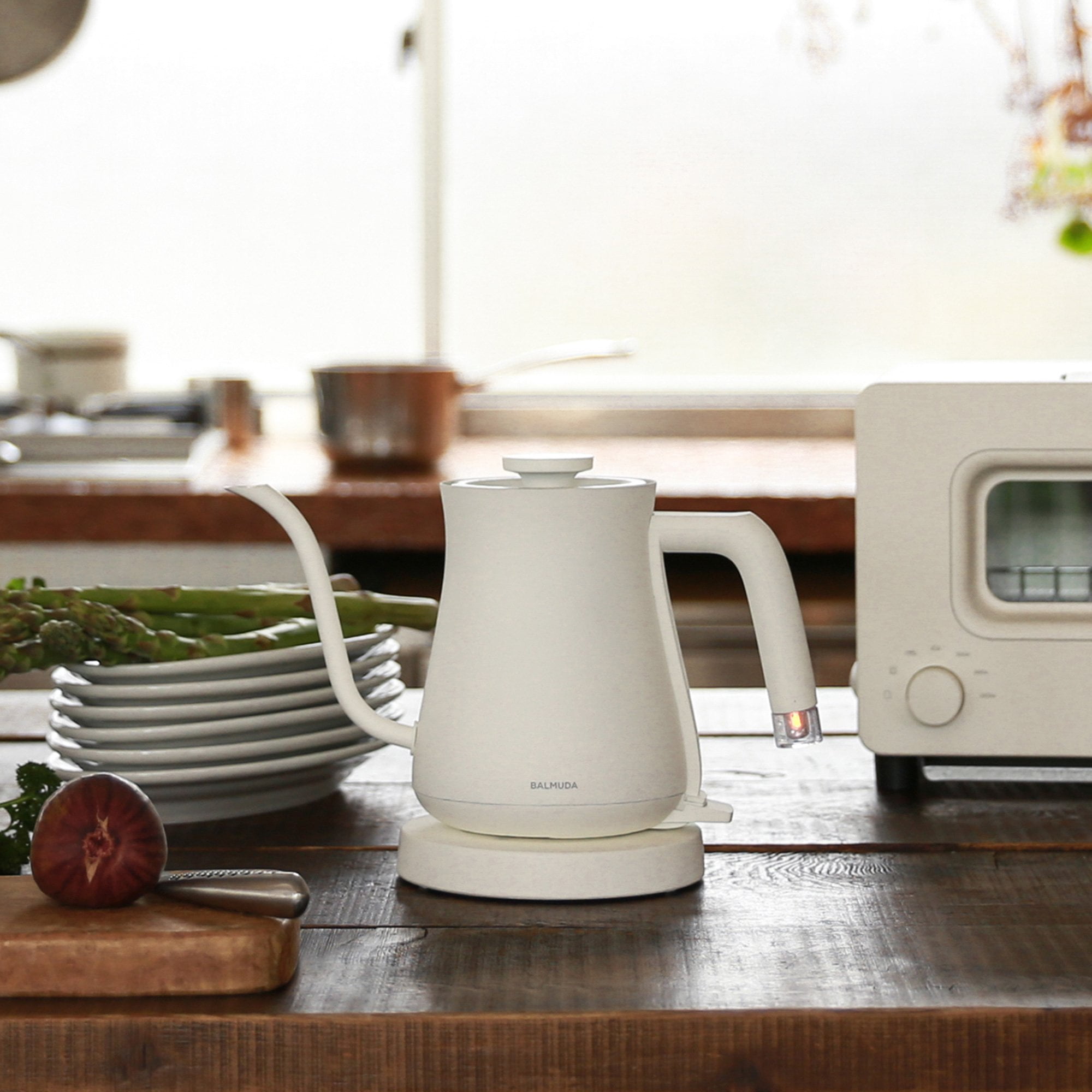 【新品·未使用】BALMUDA The pot white(KO7A-WH) BALMUDA The Pot Electric Kettle - White (K07A-WH) ｜ DOKODEMO