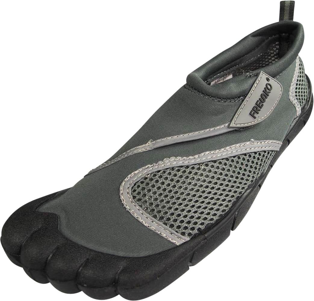 mens water shoes with toes