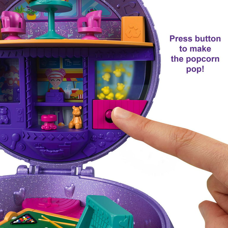 Polly Pocket Double Play Skating Compact, 2-in-1 Playset with 2 Micro Dolls  & 16 Accessories