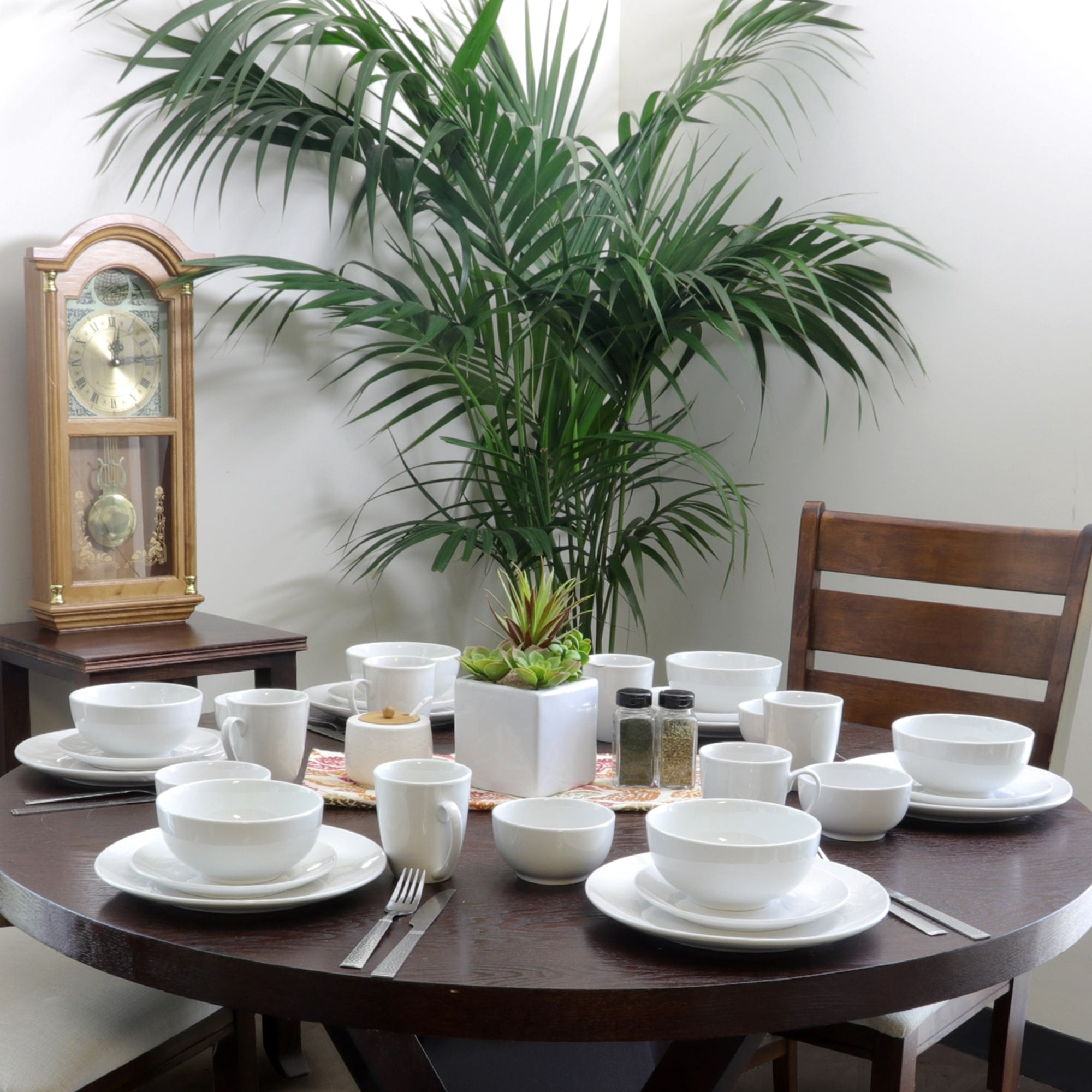 Gibson Home Ogalla 30 Piece Round Porcelain Dinnerware Set in White