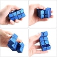 thumbnail image 4 of Cubo infinito azul, juguete de descompresión, juguete antiestrés para oficinistas, superficie de silicona., 4 of 5
