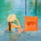 thumbnail image 2 of Bolsa de almacenamiento impermeable Perspective con correa de hombro desmontable y ligera Naranja, 2 of 9