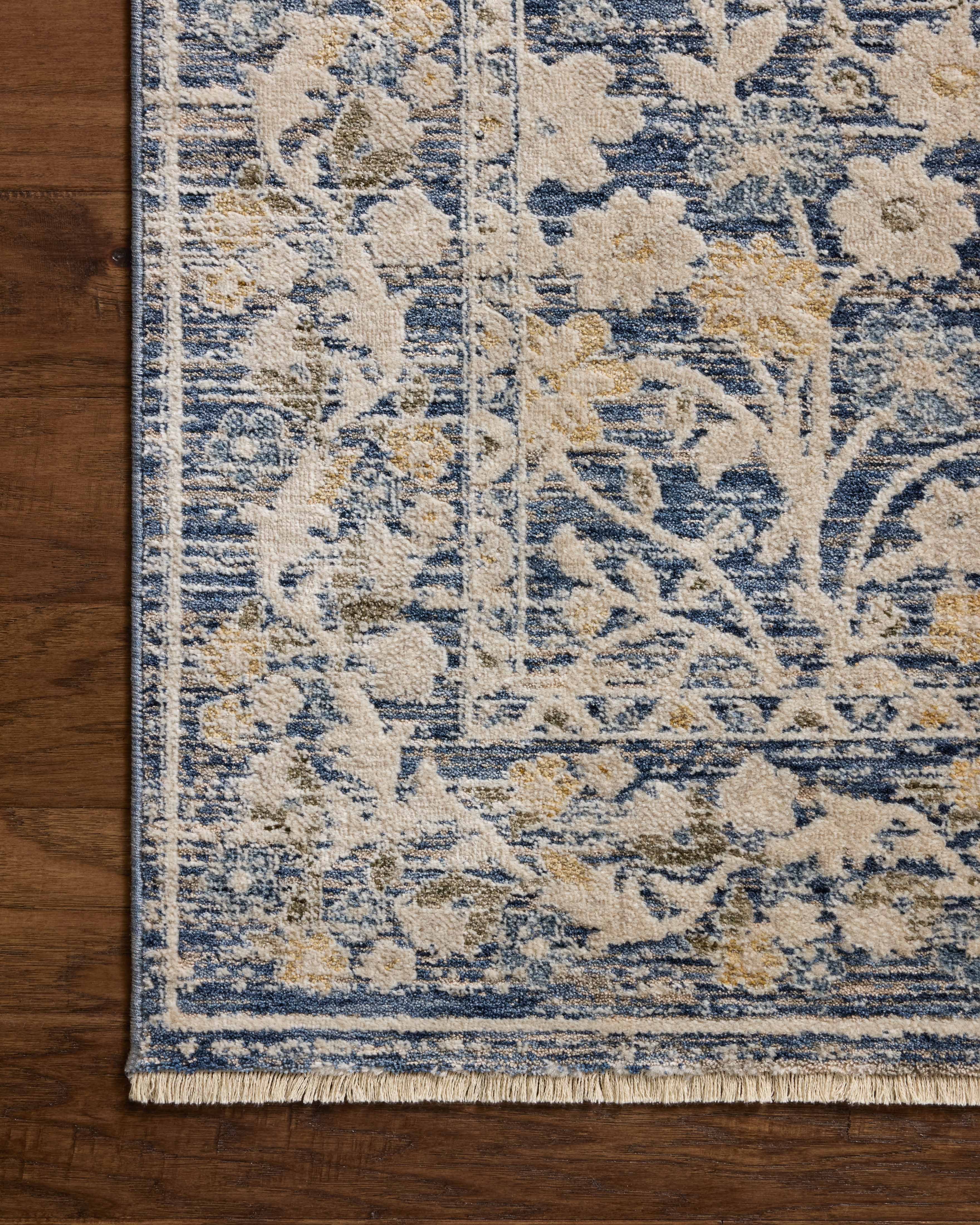 Loloi Clarisse Blue / Beige 5'-1" x 7'-6" Area Rug